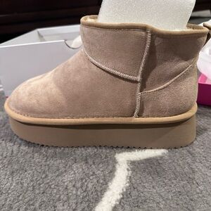 Corkys Taupe Suede Winter Boots